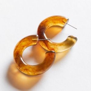 Amber resin hoop earrings